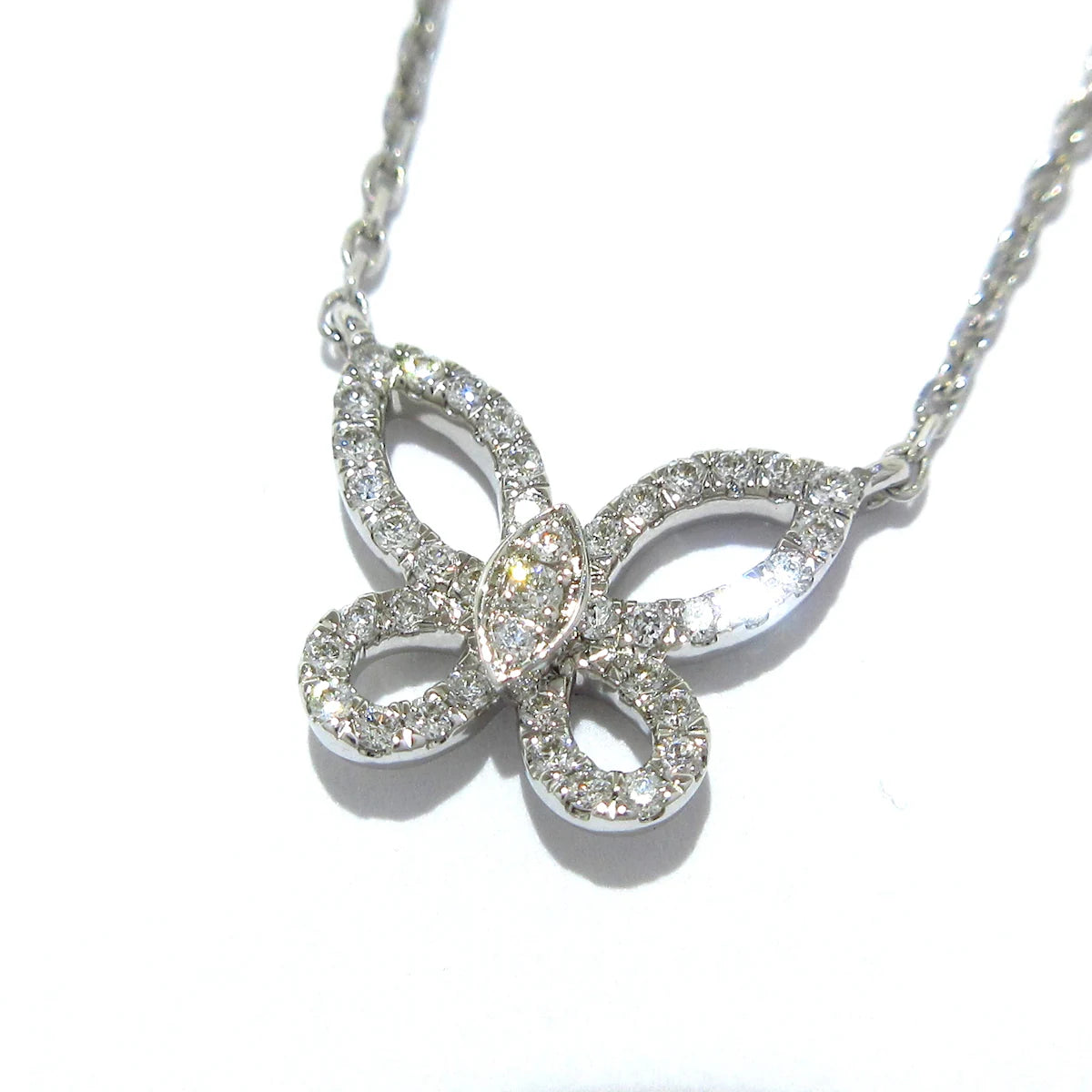 Graff Mini Butterfly Silhouette Diamond Pendant – ICONICS LUXURY